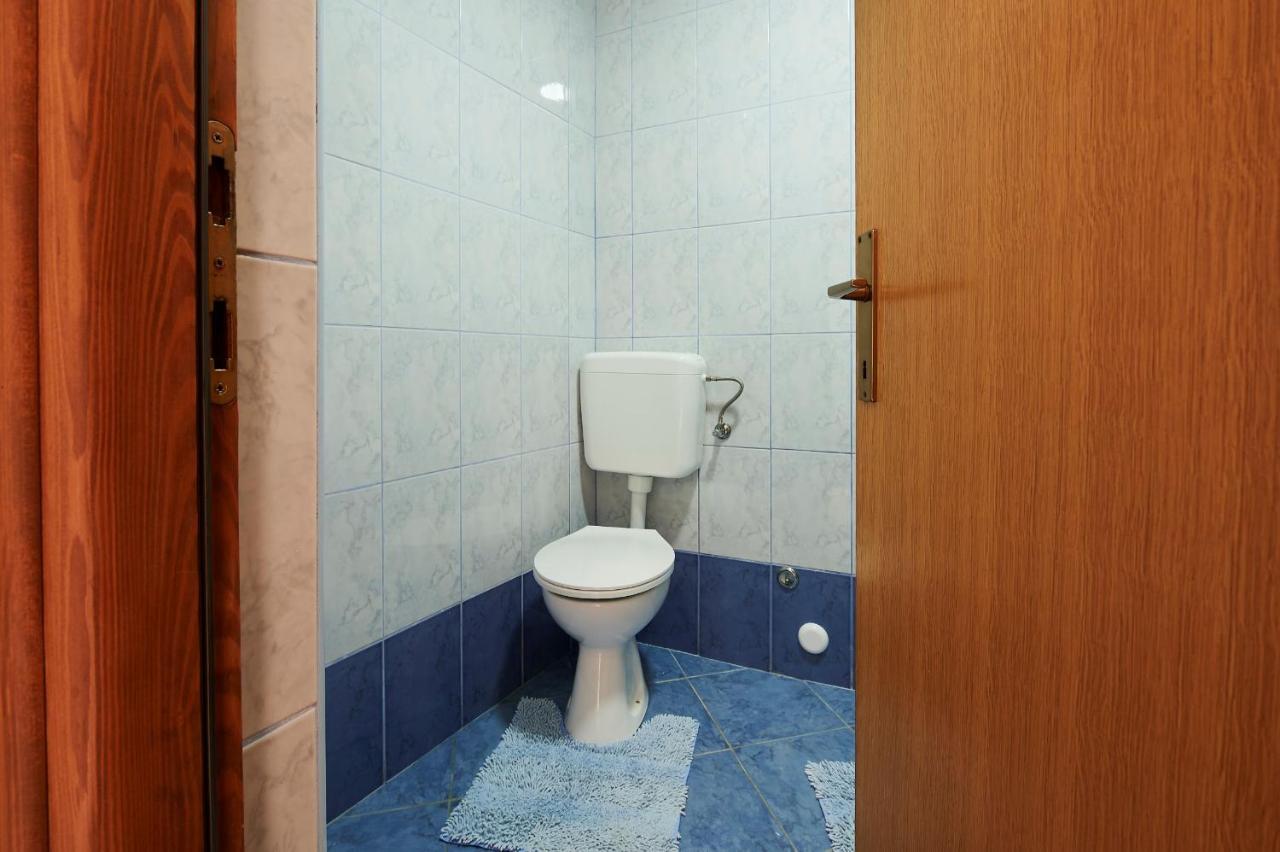 Cutan Apartment โตรกีร์ ภายนอก รูปภาพ